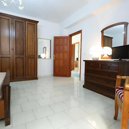 Casa Numea - Free Parking Tatil Evi Tropea